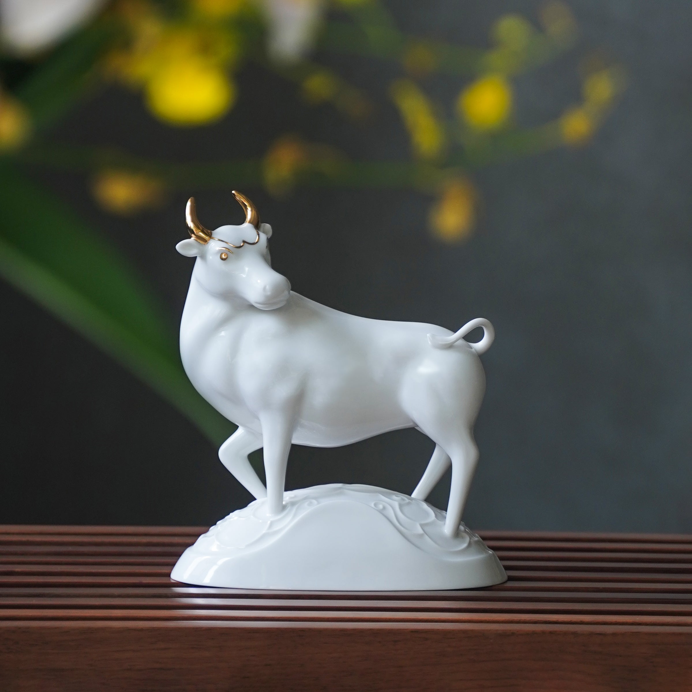 福田四季春 擺飾 生肖牛 家飾品 居家生活 白瓷