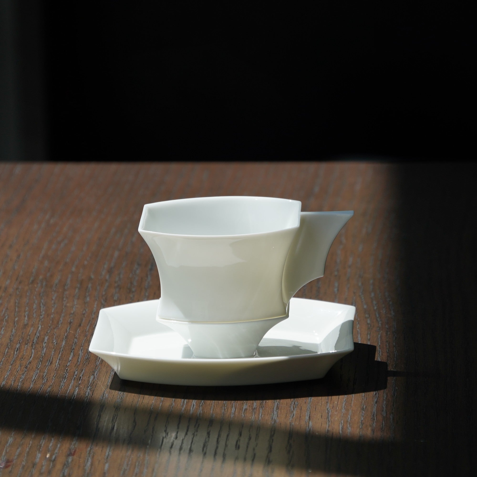 帝國記憶 杯盤組 白瓷藝術 造形杯 方杯 長盤 咖啡杯盤 亮面