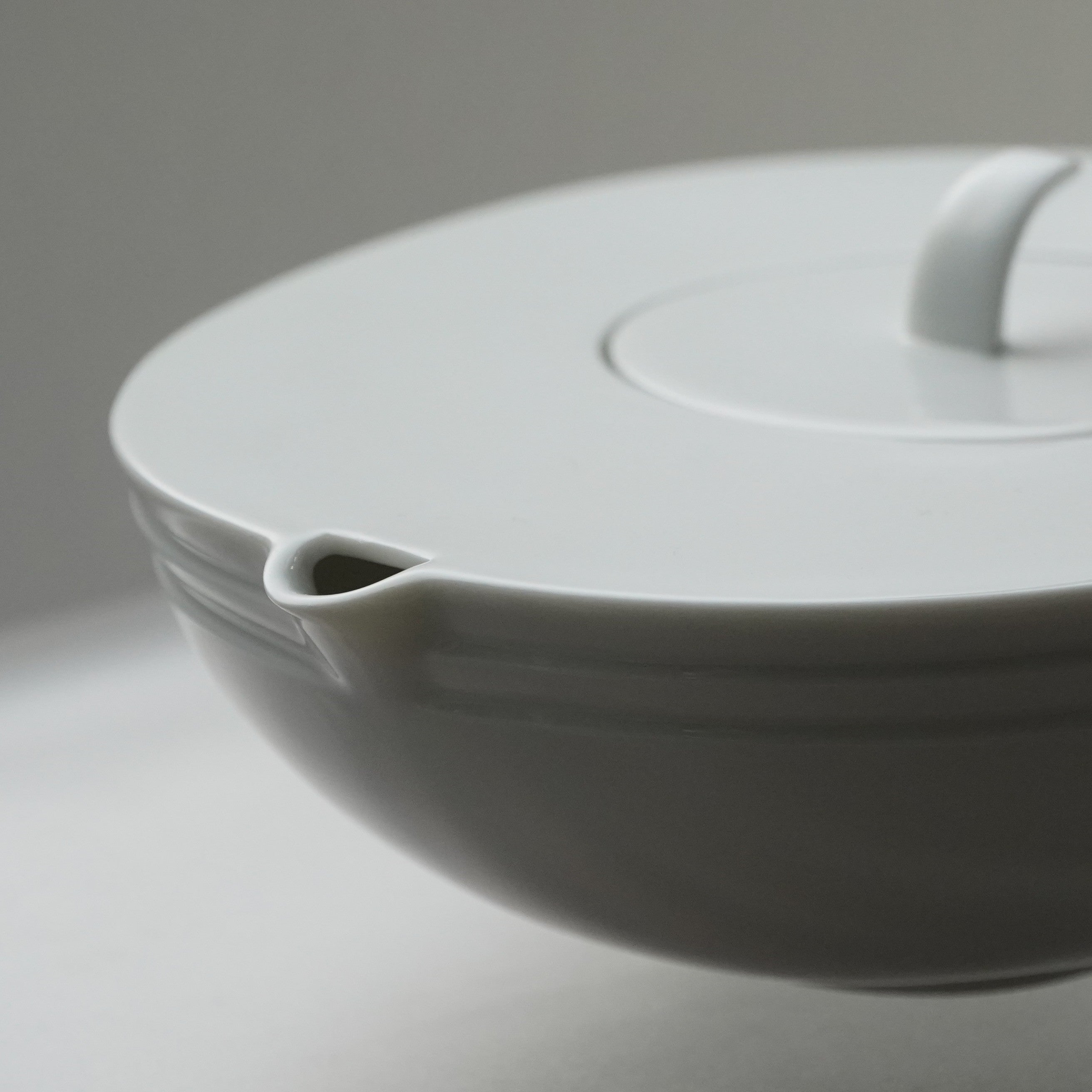 八方新氣 風水 咖啡杯 茶杯 瓷器 杯子 亮面 白色 浪花 把手 茶具 茶器 造形杯 杯子款式