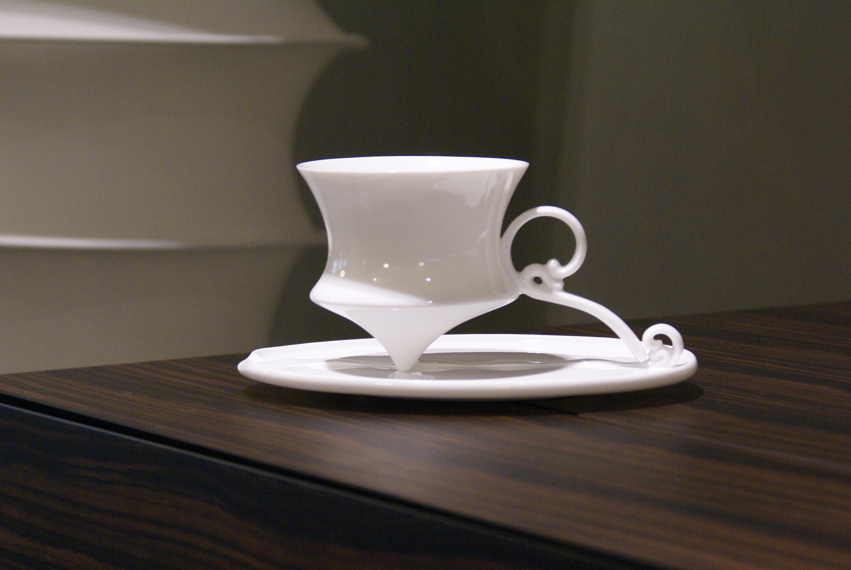 風影杯盤組正面展示|八方新氣設計瓷器