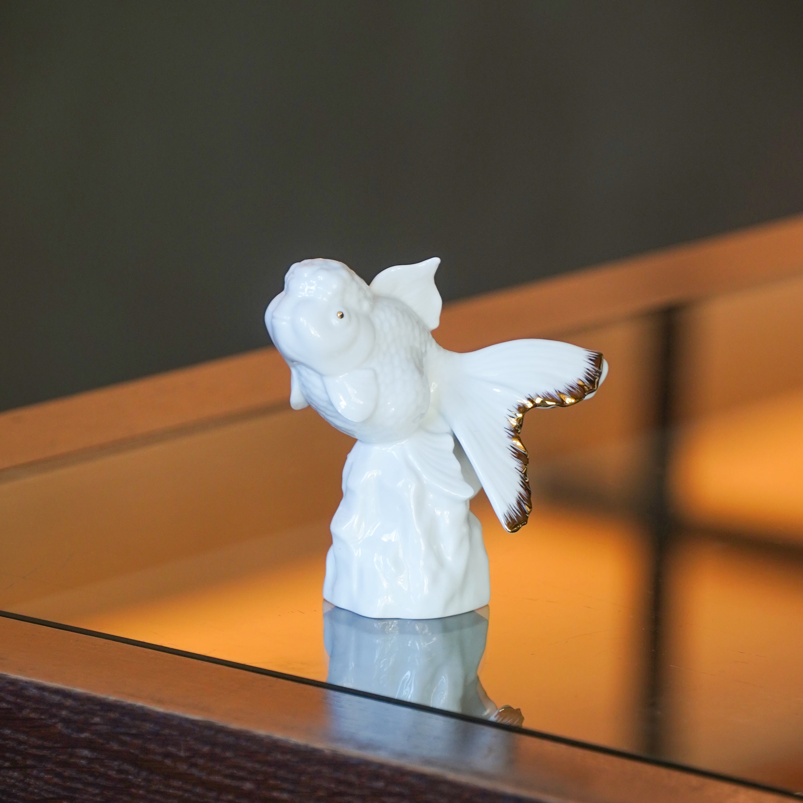 入門級藝術瓷器,象徵步步高升與職場祝福