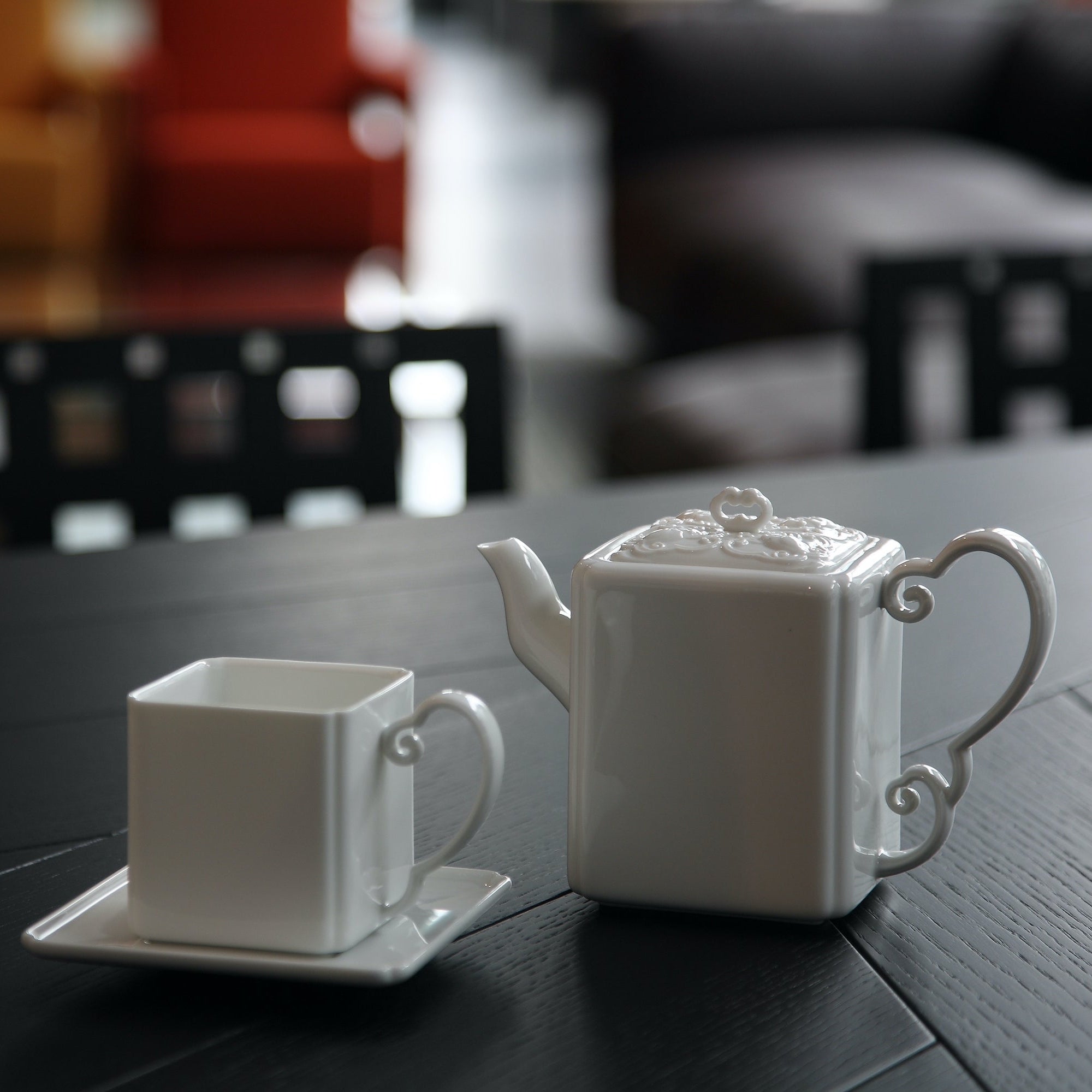 八方新氣 鴻福 造形壺 茶壺 瓷器 白瓷 禮物 瓷壺 茶具 咖啡杯 茶杯 蝙蝠