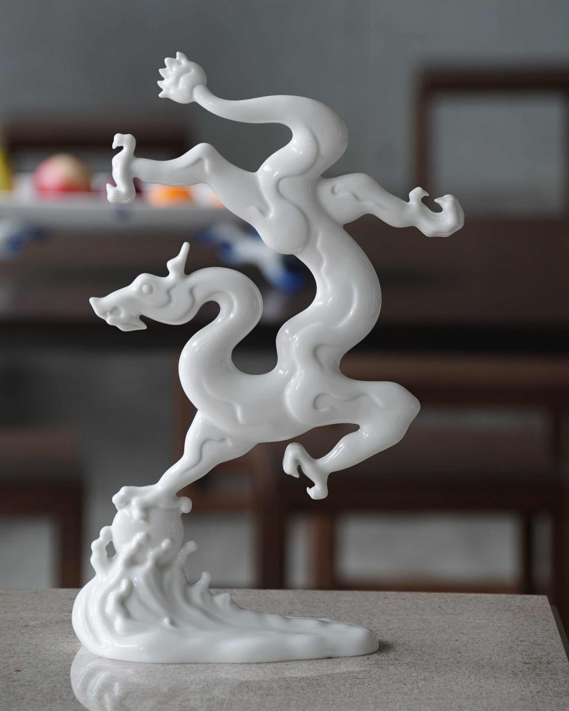 八方新氣 龍 瓷偶 勝券在握 瓷器 擺飾 印璽 印章 白瓷 禮物 彩繪