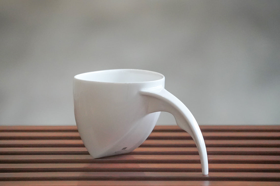 八方新氣王俠軍設計瓷器 白瓷咖啡茶壺杯組 以台灣藍鵲為靈感 夏越眺香