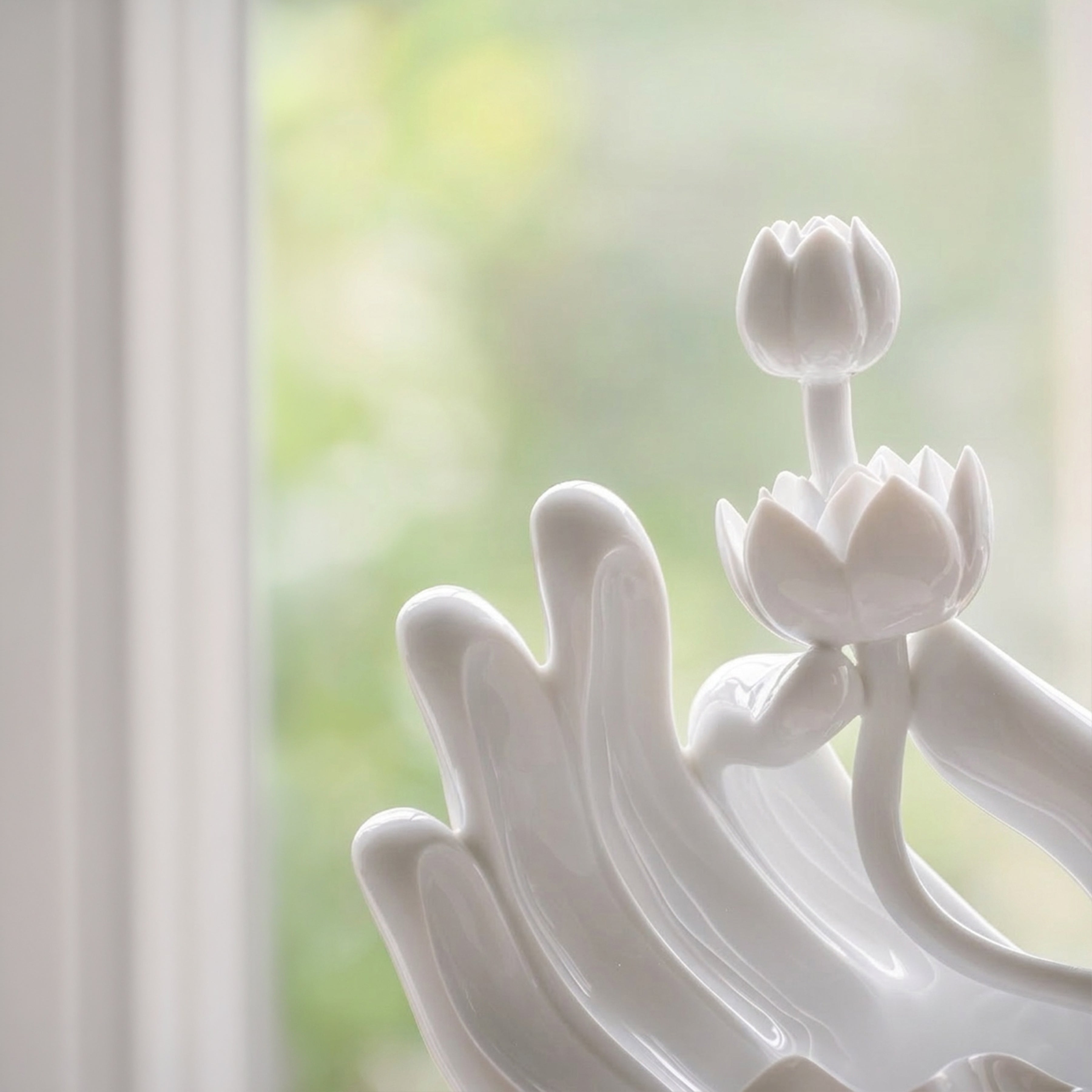 大慈飄香 白瓷花器 佛手拈蓮 禪意擺飾 八方新氣 NewChi Porcelai 局部 限量