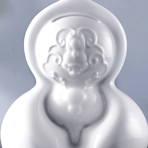 王俠軍設計藝術瓷器,寓意長久祝福的高端擺飾