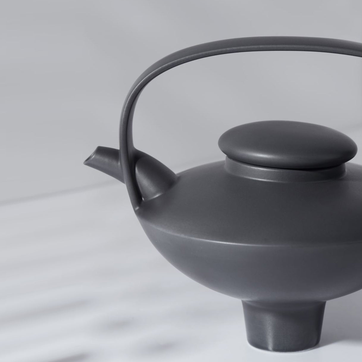 八方新氣 瓷器 茶具 霧面 杯子 灰色 日出望月 壺 把手