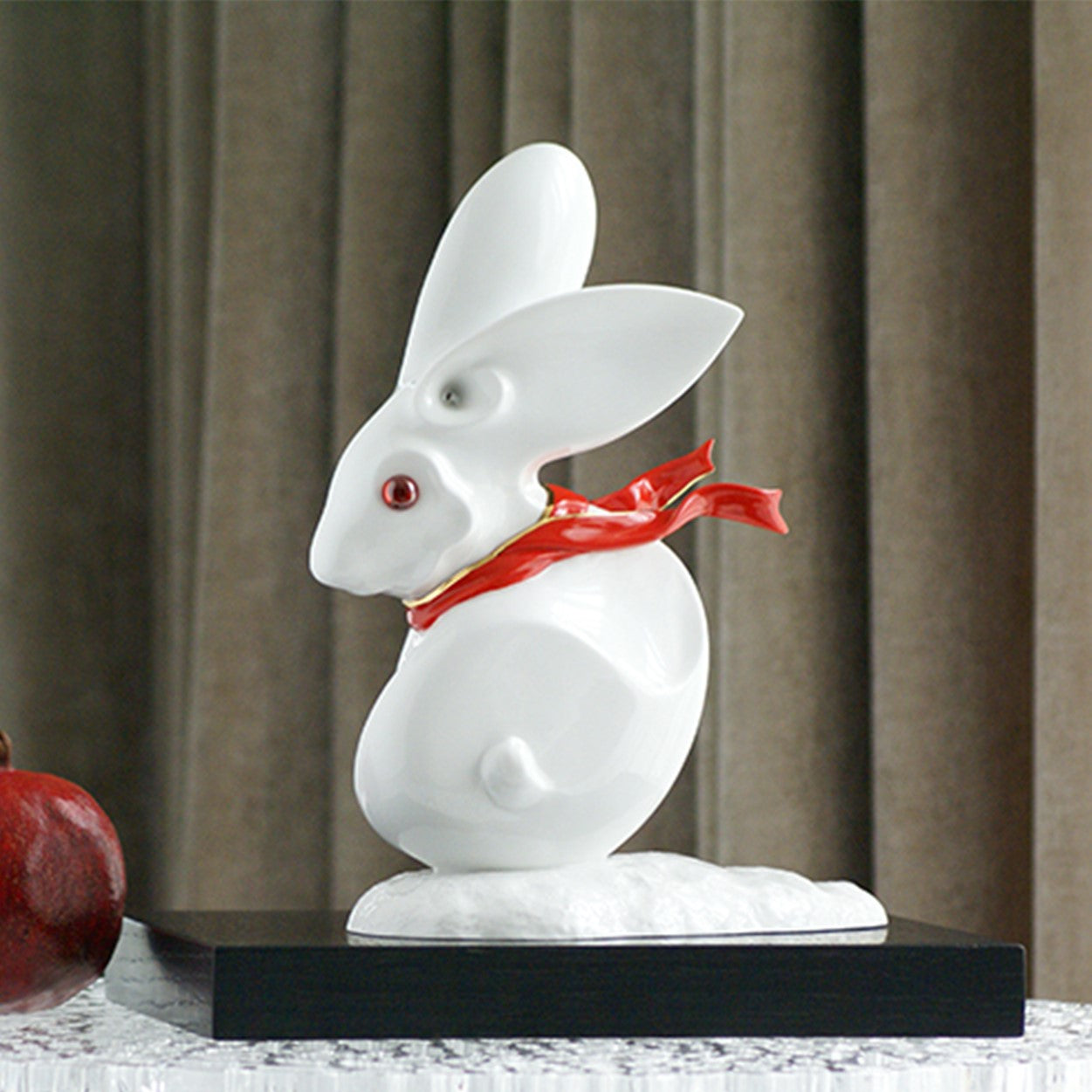 八方新氣 兔 自在自得 瓷偶 瓷器 擺飾 白瓷 禮物