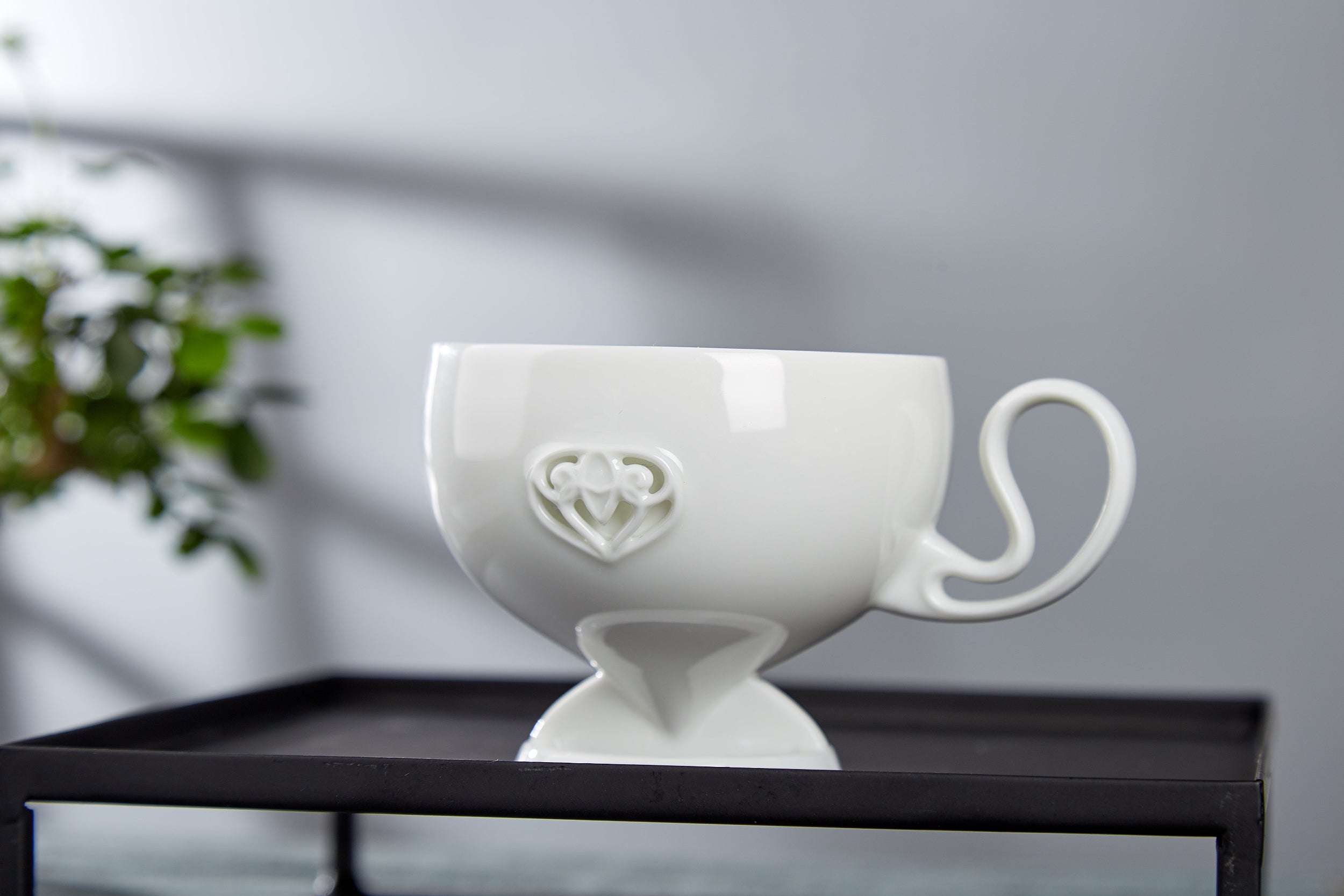 春暖花開茶杯 中空懸浮提把細節|結構與美感並存的挑戰