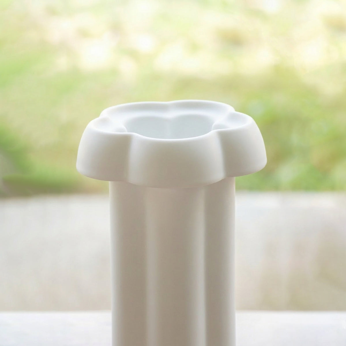 燦爛 八方新氣 花器 白瓷花瓶 王俠軍 蝴蝶雲紋 福 梅花 限量