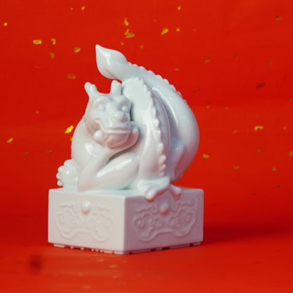 A Happy Dragon｜A Porcelain Seal of Blessing and Harmony