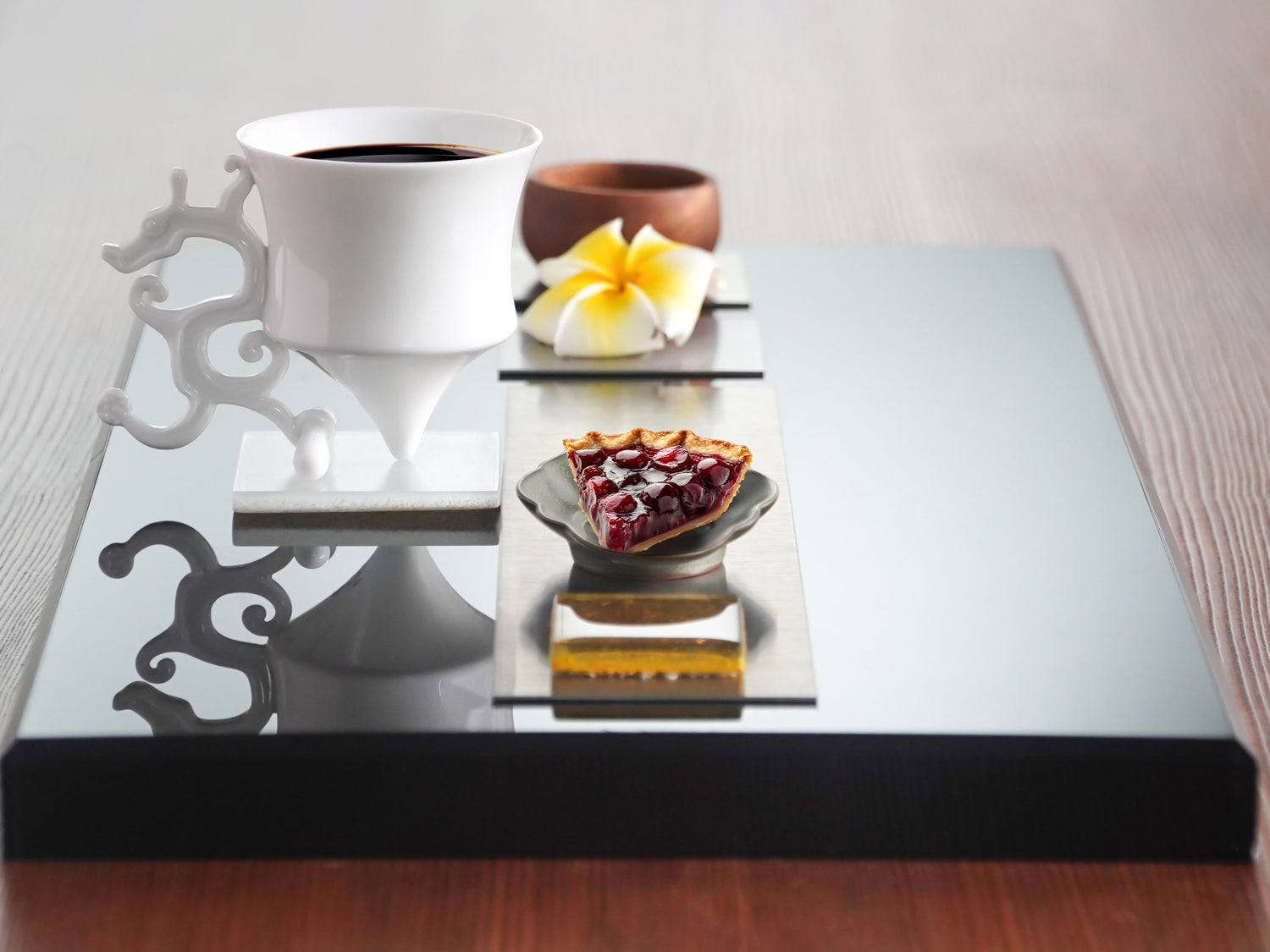 龍尊 廚房餐桌 茶杯 荼具 白瓷 王俠軍 八方新氣 咖啡杯