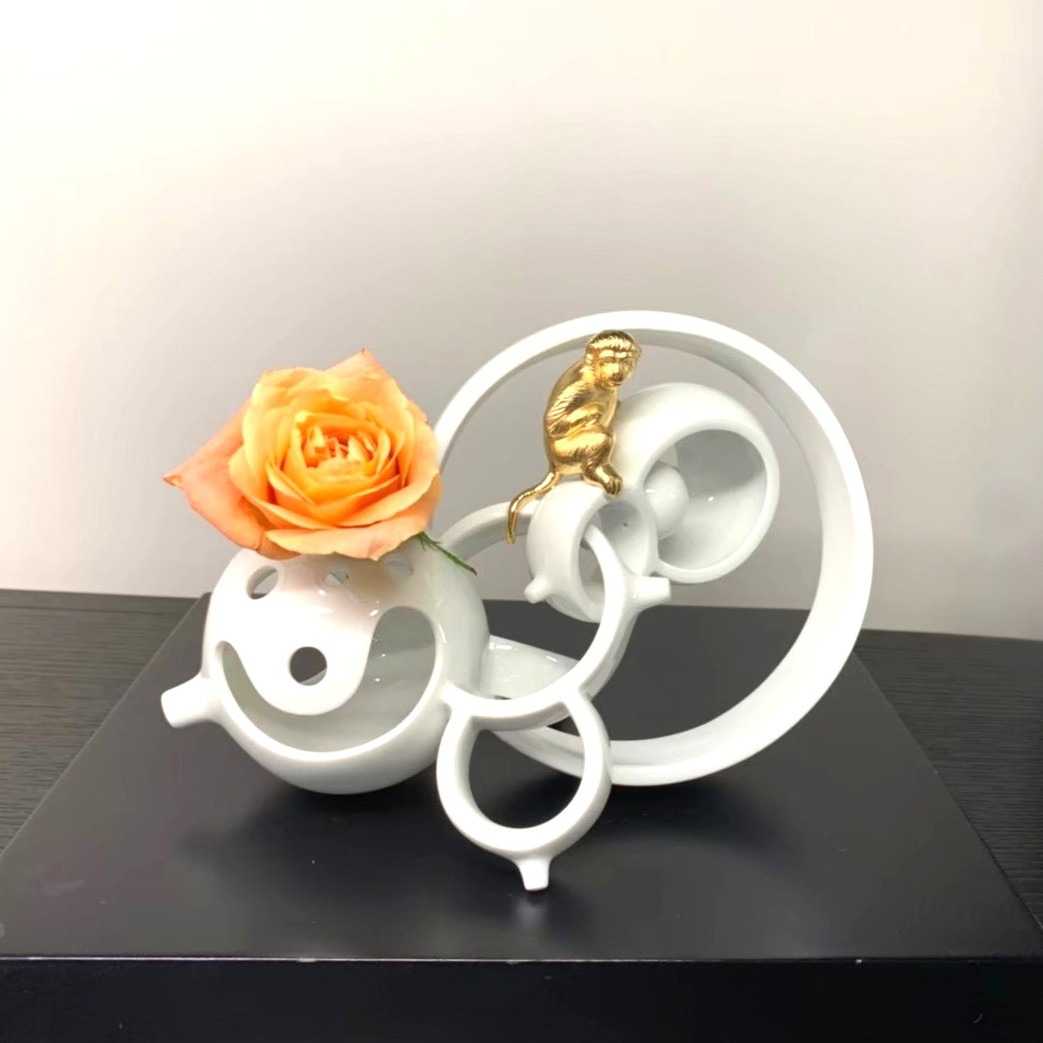 八方新氣 筆筒 大順 生肖猴 花架 花瓶 花器 造形花瓶 居家生活 造形藝術