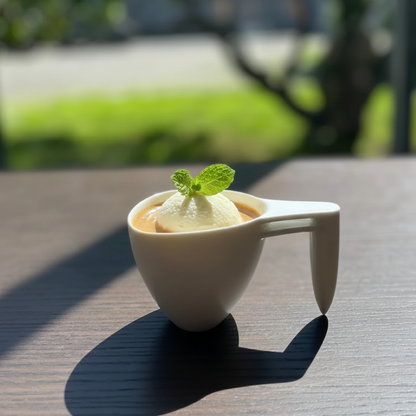 八方新氣 咖啡杯 茶杯 瓷器 茶具 杯子 盤 白色 芭蕾造形 把手 造形杯 杯子款式