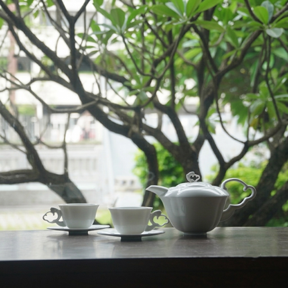 八方新氣 白瓷茶具 咖啡杯 王俠軍設計 如意意象 與海共舞 壺杯盤組 壺 藝術造形 茶具