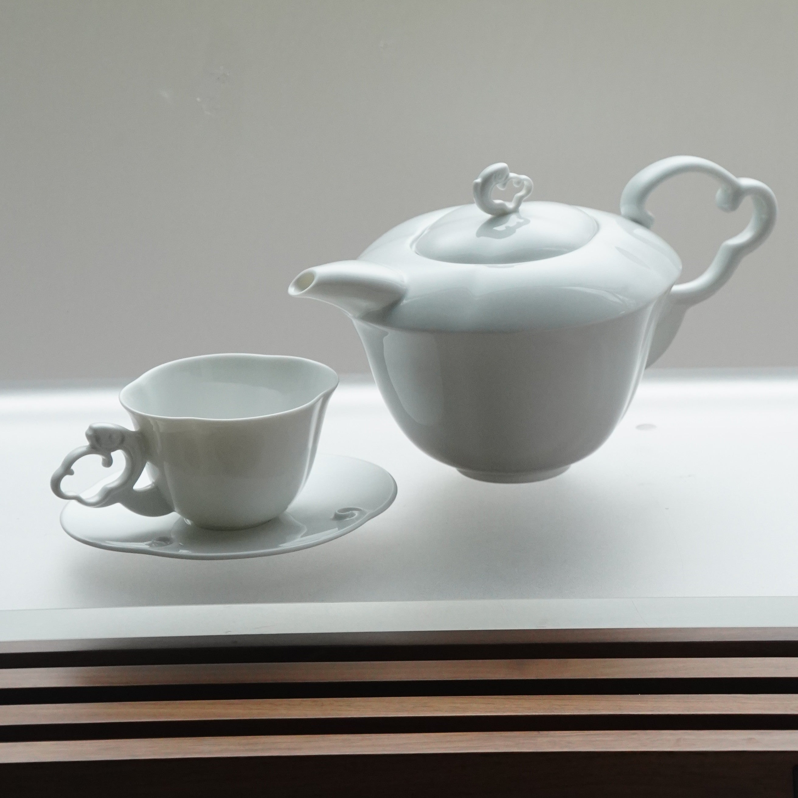 八方新氣 白瓷茶具 咖啡杯 王俠軍設計 如意意象 與海共舞 壺杯盤組