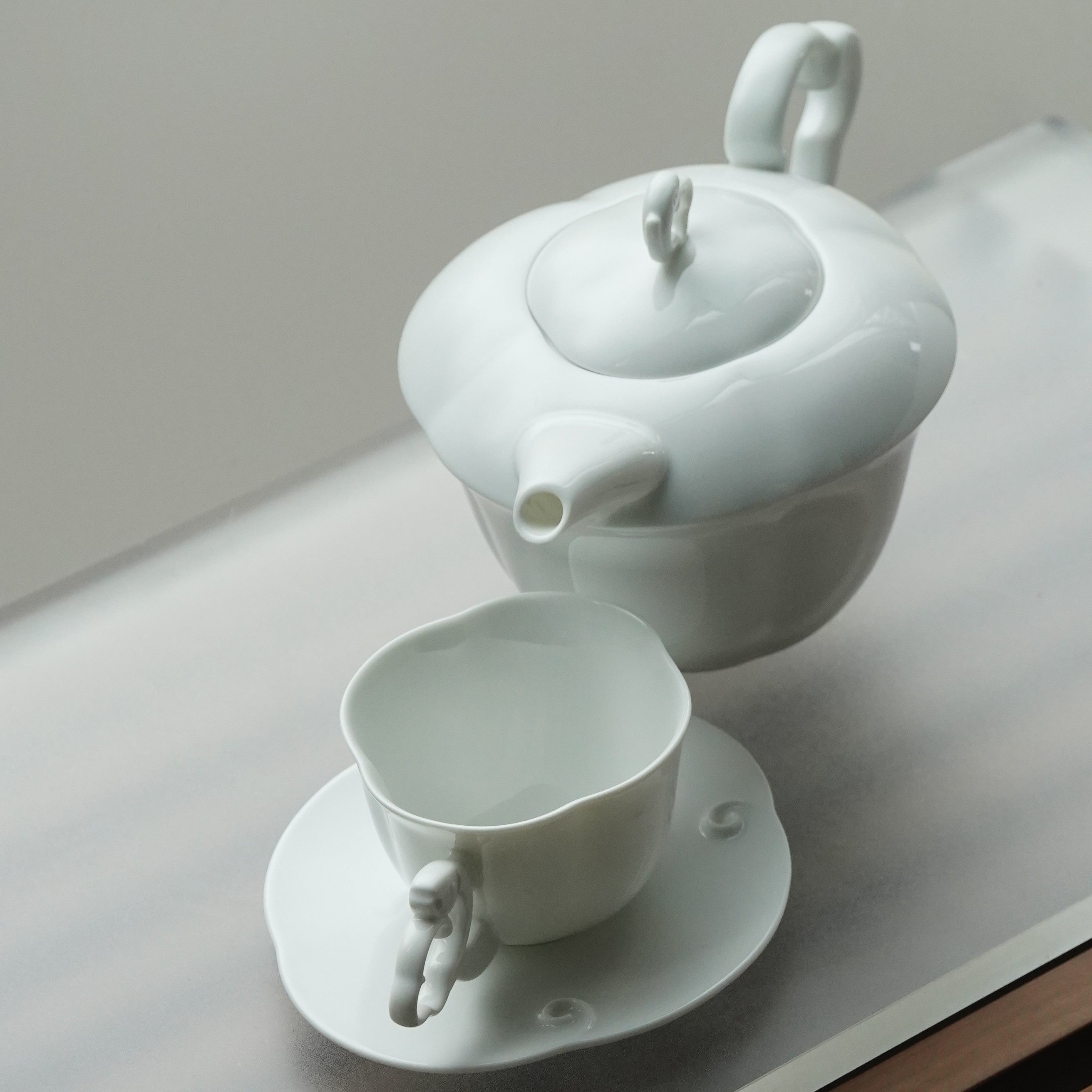 八方新氣 白瓷茶具 咖啡杯 王俠軍設計 如意意象 與海共舞 壺杯盤組