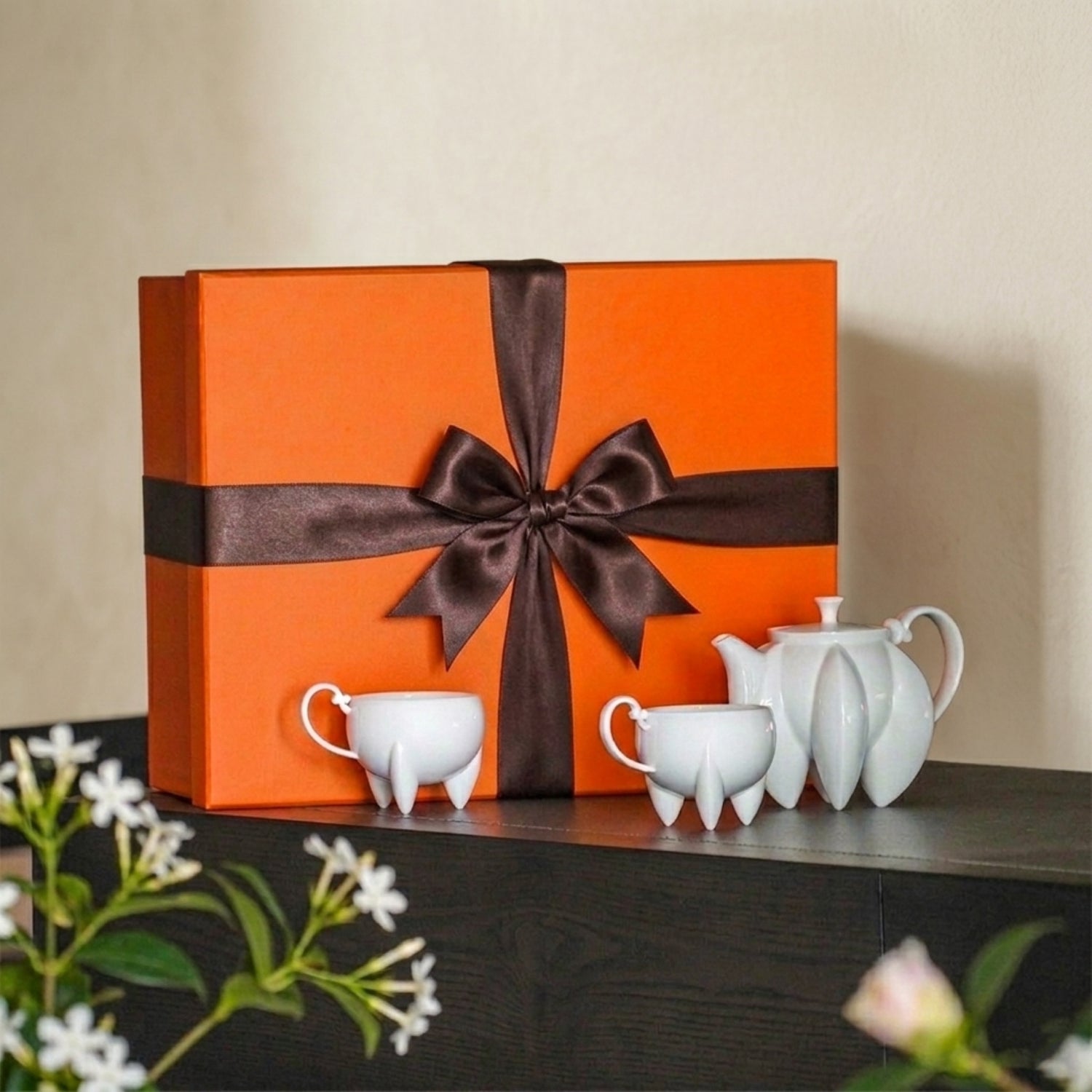 荷花 白瓷 六足茶壺 茶杯組 春日自然光茶席 八方新氣 NewChi Porcelain 