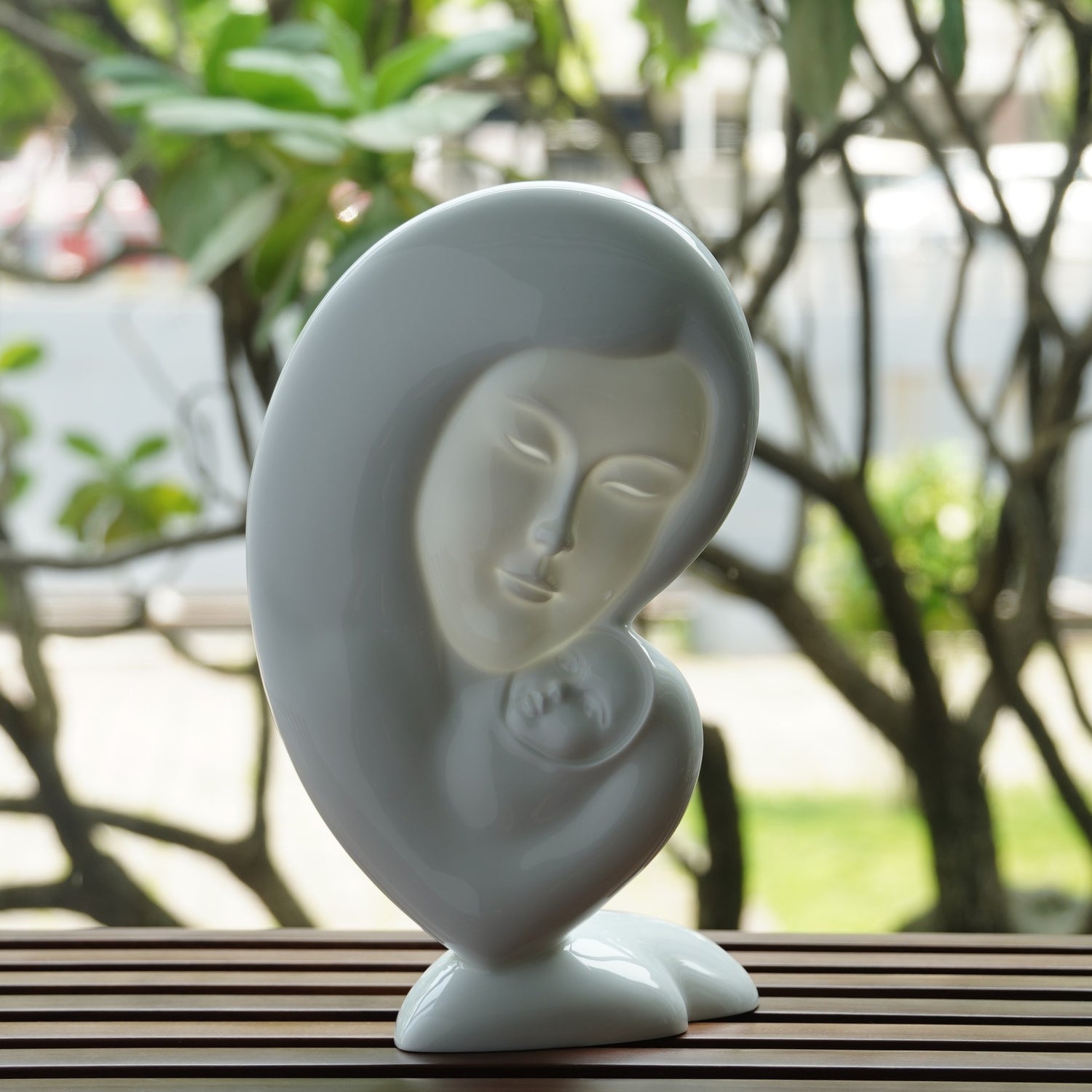 慈暉 陶瓷擺飾 禮物 瓷器 八方新氣 母親 瓷偶 白瓷 禮盒