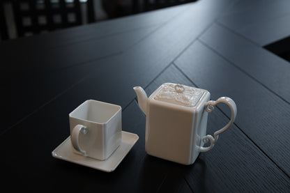 八方新氣 鴻福 造形壺 茶壺 瓷器 白瓷 禮物 瓷壺 茶具 咖啡杯 茶杯 蝙蝠 居家生活