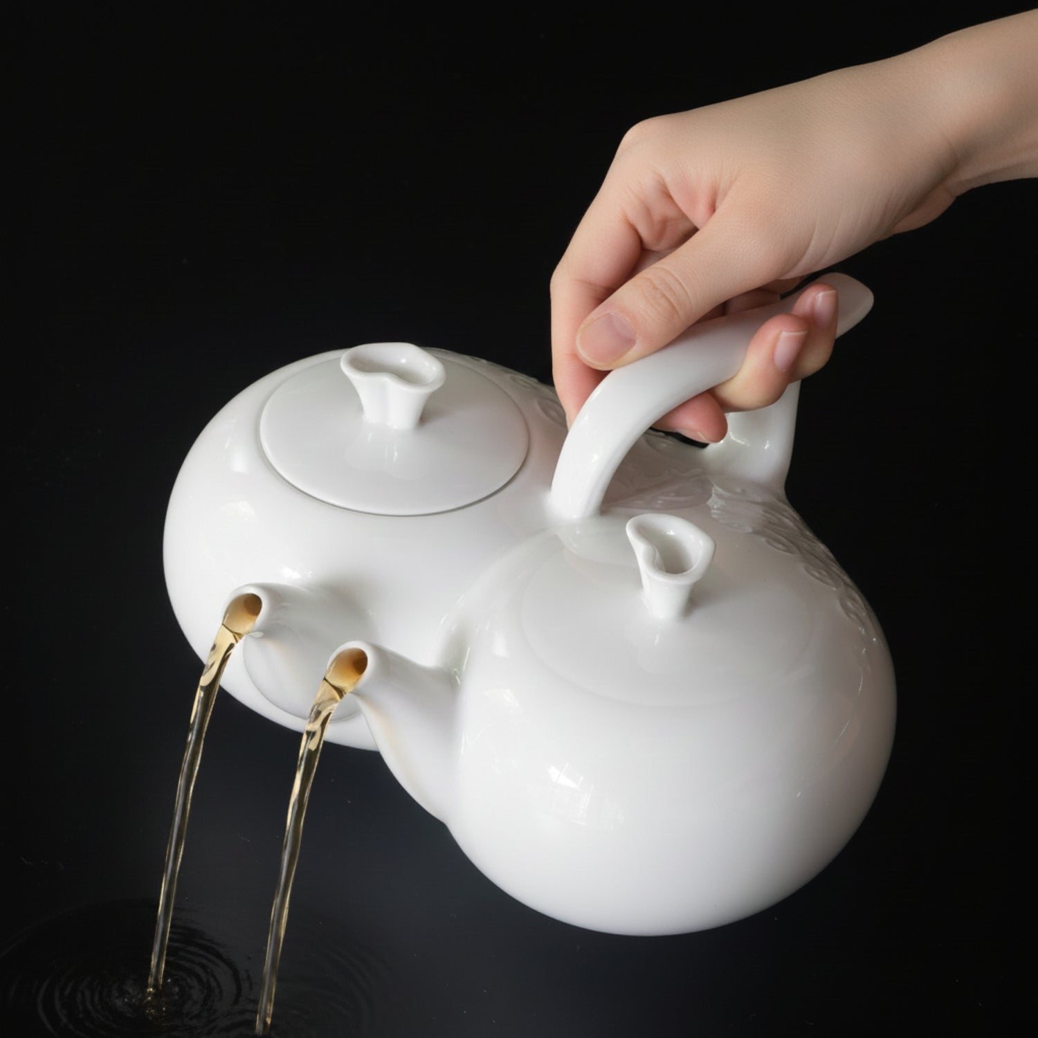 一心一意 雙心造形壺 八方新氣 卷草紋飾 雙茶盤