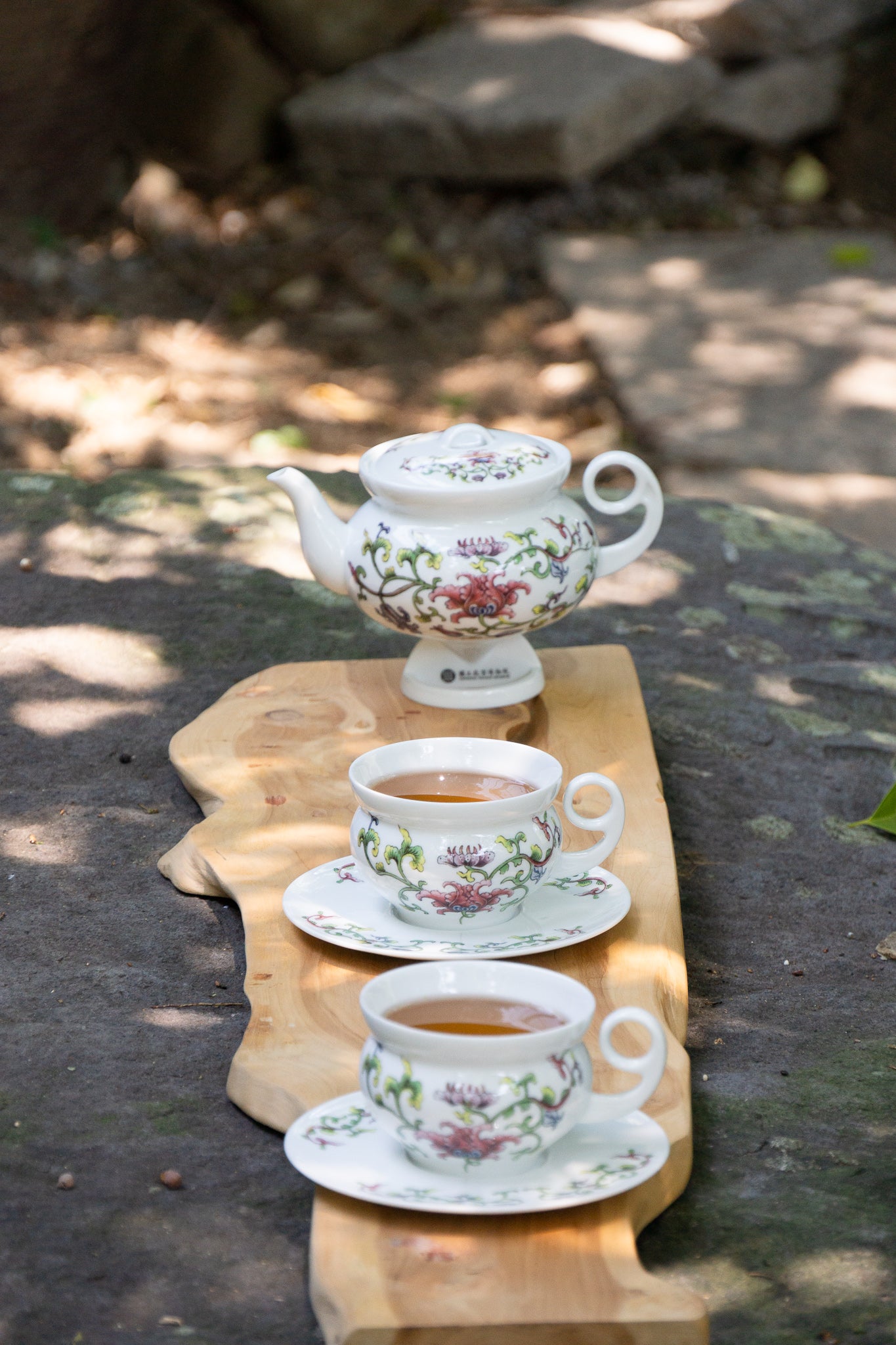 瓷器 茶具 八方新氣 故宮系列 經典 花卉 古典 杯子 盤子 瓷器 壺